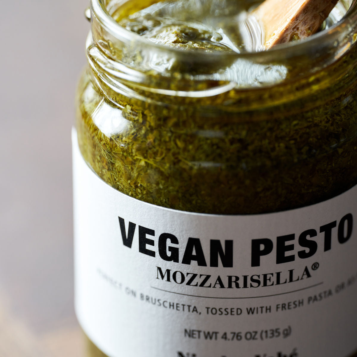 Vegaanipesto mozzarisellalla